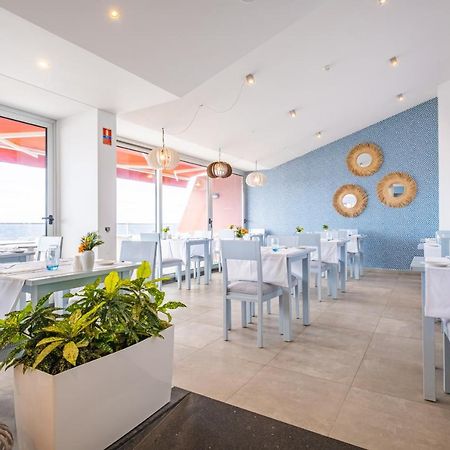 自然水马德拉酒店 莫尼兹港 外观 照片